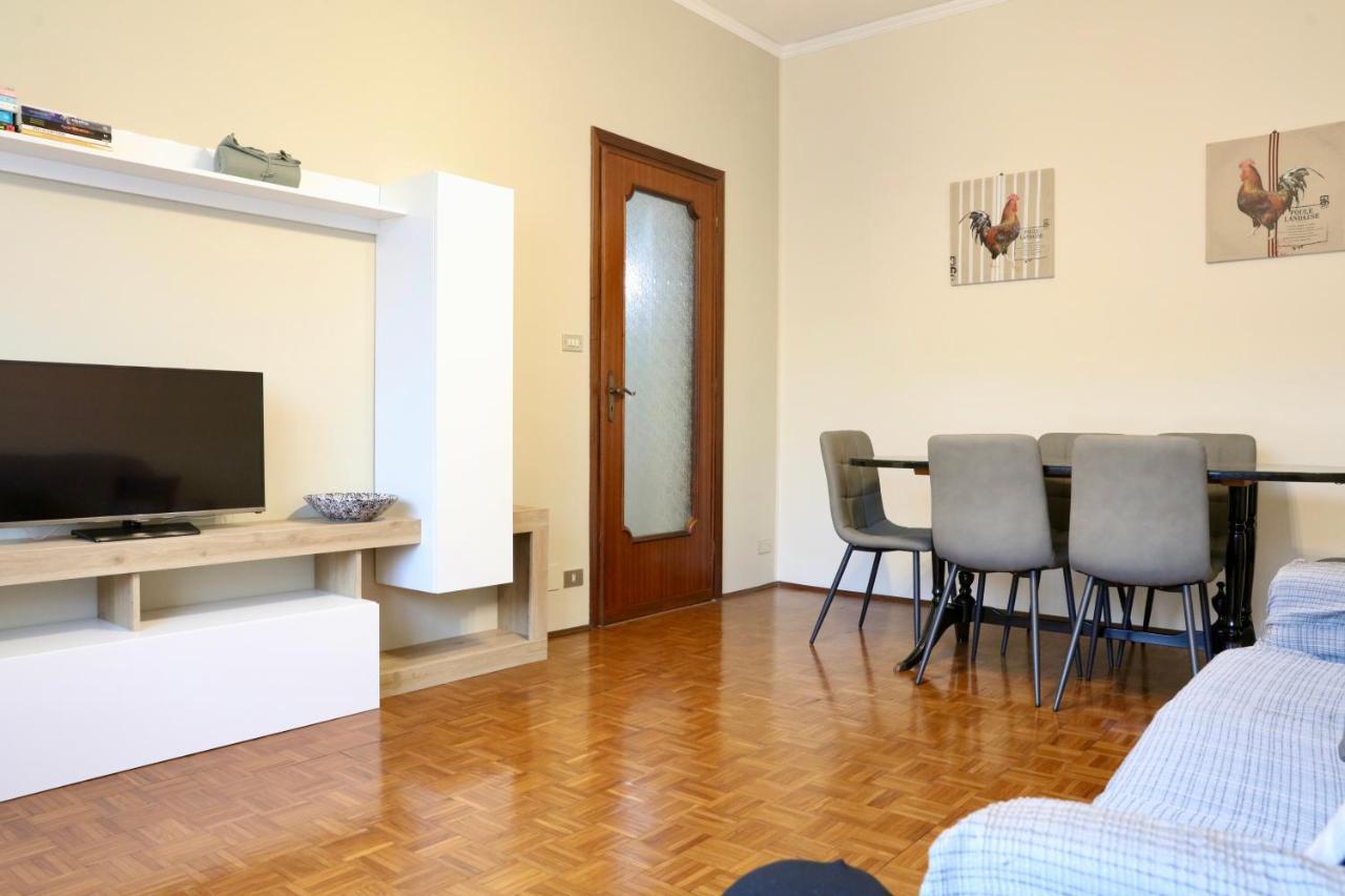La Casa Dei Nonni - Ampio Trilocale Zona Lingotto Turim Exterior foto